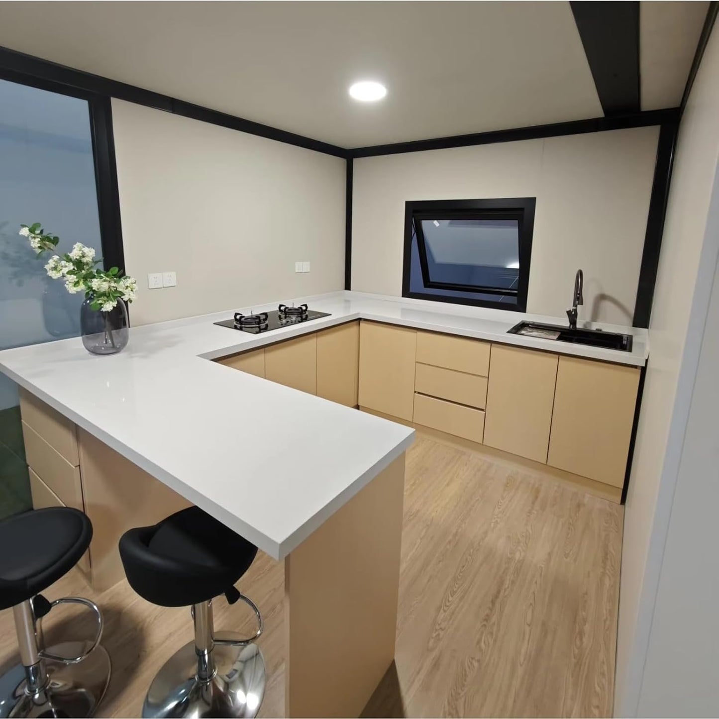 40FT Prefab Tiny Home – Expandable Container House with 2–3 Bedrooms, Full Bathroom & Kitchen, Mobile Modular Home for Adults Orange Compass